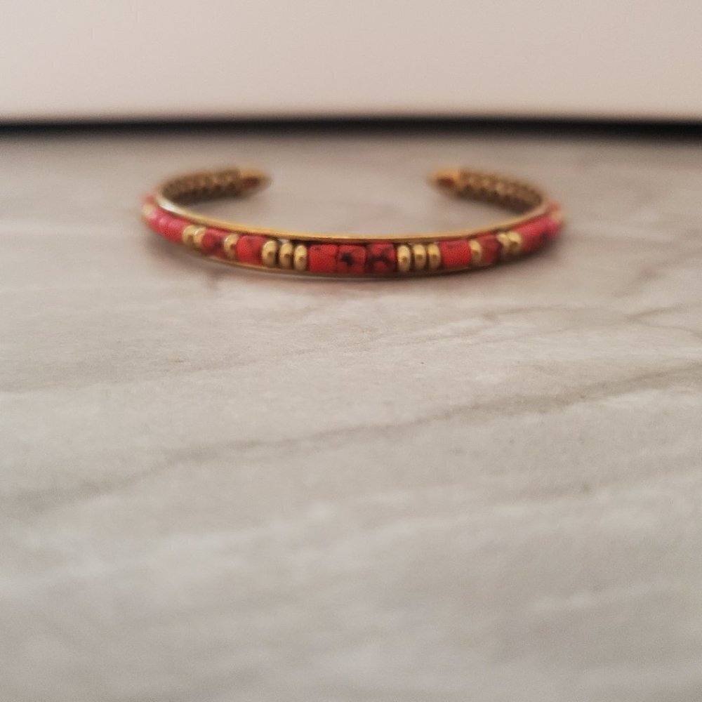 💖 Stella and Dot Beaded Beads Coral Exoctic Antiqed Bracelet 💖
